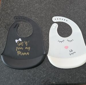 Chic Silicone Bib Set - Black and White